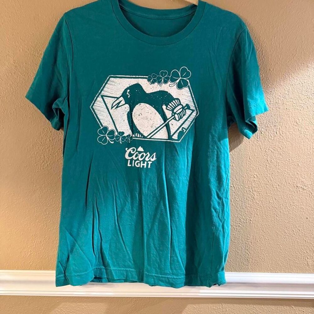 Men's Green and White Coors Light, Pittsburgh Penguing T-shirt, Size XL